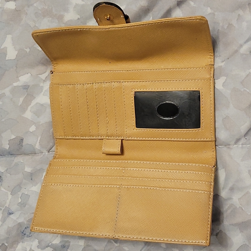 Guess wallet - Picture 2 of 7